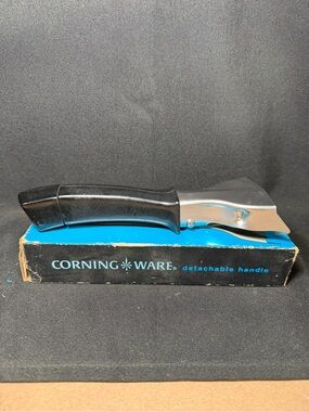 Vintage Corning Ware Detachable Handle P-10-HG Lock-On Original Box